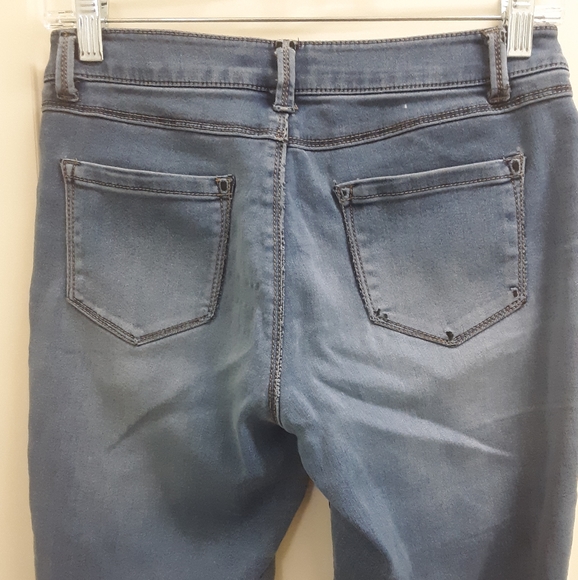 Soft blue skinny jeans, size 6 - Picture 2 of 4